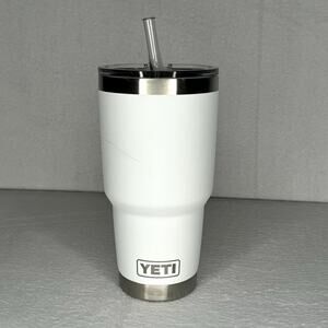 YETI 30 oz. Rambler Tumbler with large straw lid white